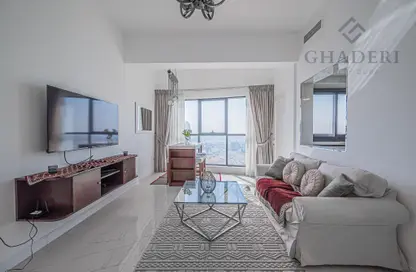 Living Room image for: Apartment - 1 Bedroom - 1 Bathroom for rent in Escan Tower - Dubai Marina - Dubai, Image 1