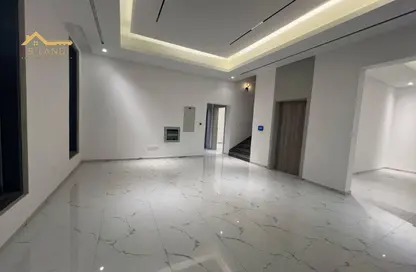 Villa - 5 Bedrooms - 7 Bathrooms for rent in Al Yasmeen 1 - Al Yasmeen - Ajman