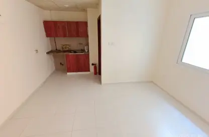 Apartment - Studio - 1 Bathroom for rent in Al Mujarrah - Al Sharq - Sharjah