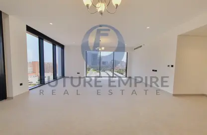 Apartment - 3 Bedrooms - 5 Bathrooms for rent in Dubai Healthcare City 2 - Al Jaddaf - Dubai