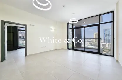 شقة - غرفة نوم - 2 حمامات للبيع في برج سنترال بارك - الضاحية 12 - قرية الجميرا سركل - دبي