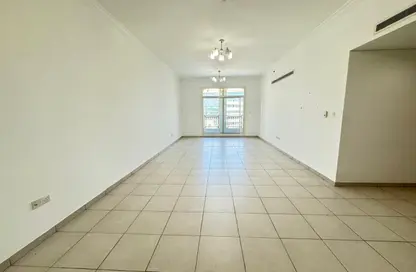 Apartment - 2 Bedrooms - 3 Bathrooms for rent in Oud Metha - Bur Dubai - Dubai