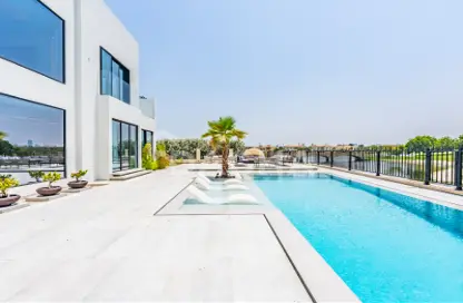Villa - 5 Bedrooms - 5 Bathrooms for rent in Entertainment Foyer - European Clusters - Jumeirah Islands - Dubai