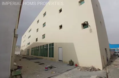 Factory - Studio - 7+ Bathrooms for sale in Umm Al Thuoob - Umm Al Quwain Factory - Studio - 7+ Bathrooms for sale in Umm Al Thuoob - Umm Al Quwain