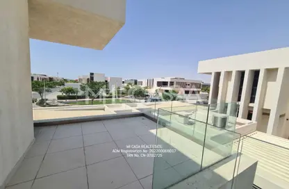 Villa - 4 Bedrooms - 5 Bathrooms for sale in West Yas - Yas Island - Abu Dhabi