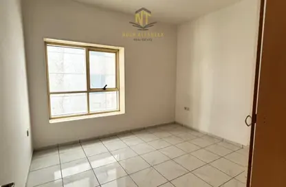 شقة - 2 غرف نوم - 3 حمامات للايجار في شارع التعاون الجديد - التعاون - الشارقة شقة - 2 غرف نوم - 3 حمامات للايجار في شارع التعاون الجديد - التعاون - الشارقة