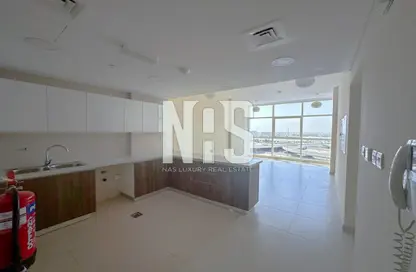 Apartment - 2 Bedrooms - 3 Bathrooms for rent in Al Amirah Building - Al Raha Beach - Abu Dhabi
