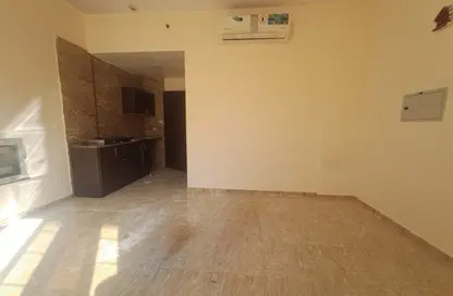 Apartment - Studio - 1 Bathroom for rent in Fire Station Road - Muwaileh - Sharjah