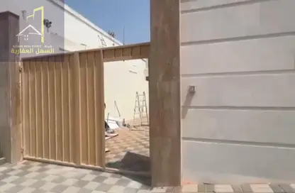 فيلا - 4 غرف نوم - 2 حمامات للايجار في الصبخة - ضاحية الرقة - الشارقة