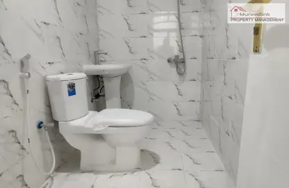 Bathroom image for: Apartment - 1 Bathroom for rent in Al Zahraa - Abu Dhabi, Image 1