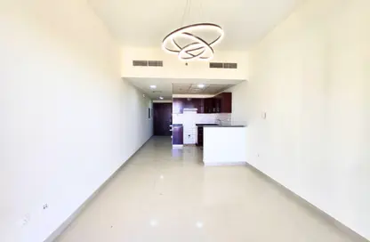 Apartment - Studio - 1 Bathroom for rent in The Manhattan Tower - Jumeirah Village Circle - Dubai