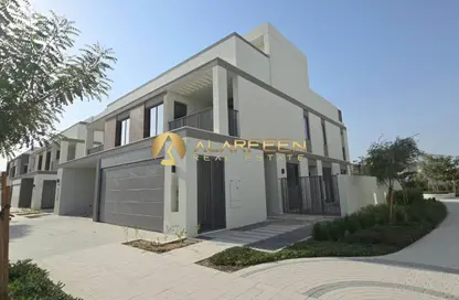 Villa - 5 Bedrooms - 6 Bathrooms for rent in Aura Gardens - Tilal Al Ghaf - Dubai