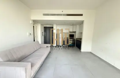 Apartment - 1 Bedroom - 1 Bathroom for rent in The Link - East Village - Aljada - Sharjah