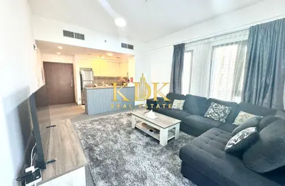 Apartment - 1 Bedroom - 2 Bathrooms for rent in Hayat Boulevard-1A - Hayat Boulevard - Town Square - Dubai