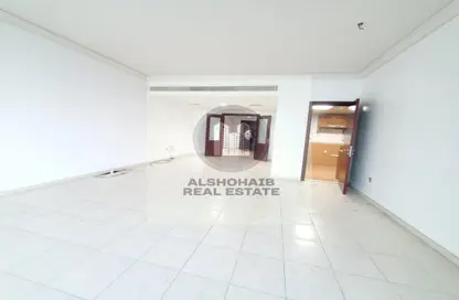 شقة - 3 غرف نوم - 4 حمامات للايجار في شارع الكورنيش - أبوظبي