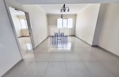 Apartment - 1 Bedroom - 2 Bathrooms for rent in Muwailih Building - Muwaileh - Sharjah
