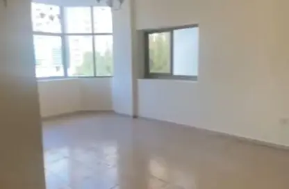 Apartment - 2 Bedrooms - 2 Bathrooms for rent in Abu Shagara building - Abu shagara - Sharjah