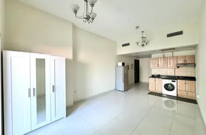 شقة - 1 حمام للايجار في مساكن النخبة رقم 2 - مساكن النخبة الرياضية - مدينة دبي الرياضية - دبي