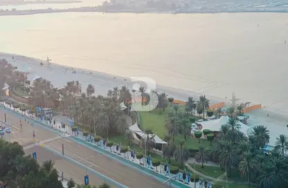 Apartment - 4 Bedrooms - 4 Bathrooms for rent in Corniche Road - Abu Dhabi