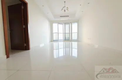 شقة - 2 غرف نوم - 3 حمامات للايجار في برج صحارى 4 - مجمع صحارى - النهدة - الشارقة