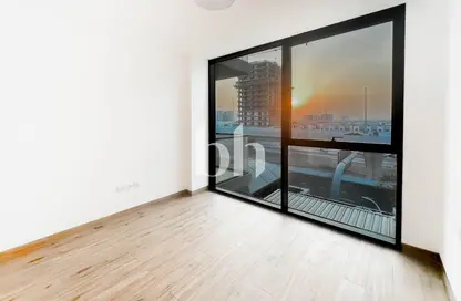 شقة - غرفة نوم - 2 حمامات للايجار في شرق 40 - الفرجان - دبي