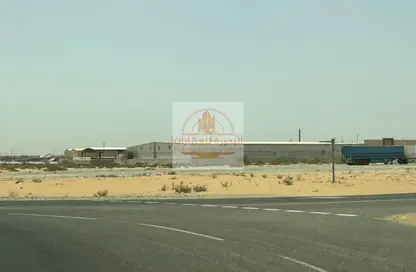 أرض - استوديو للبيع في مدينة الإمارات الصناعية - الشارقة