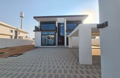 Villa - 5 Bedrooms - 7 Bathrooms for rent in Nad Al Dhabi - Al Jubail Island - Abu Dhabi