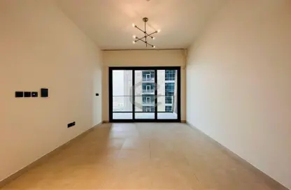 Empty Room image for: Apartment - 1 Bedroom - 2 Bathrooms for rent in Binghatti Canal - Business Bay - Dubai, Image 1