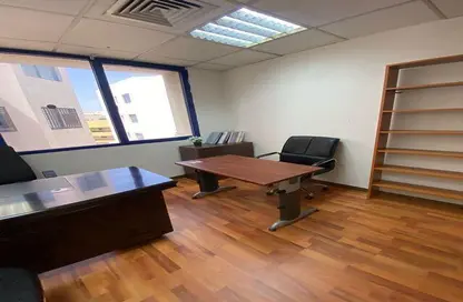 Office Space - Studio - 1 Bathroom for rent in Al Kazim Building - Karama Park Area - Al Karama - Dubai