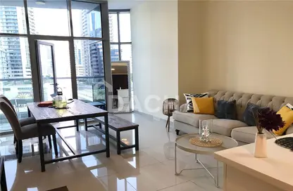 Living / Dining Room image for: Apartment - 3 Bedrooms - 4 Bathrooms for rent in Marina Wharf 2 - Marina Wharf - Dubai Marina - Dubai, Image 1