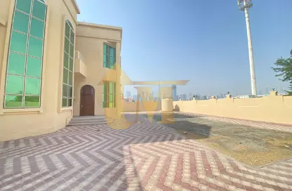 فيلا - 5 غرف نوم - 7 حمامات للايجار في القوز - دبي