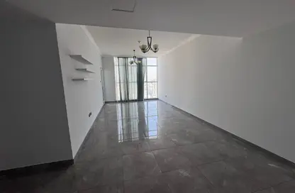 Apartment - 2 Bedrooms - 2 Bathrooms for rent in Jamal Abdul Nasser Street - Al Majaz - Sharjah