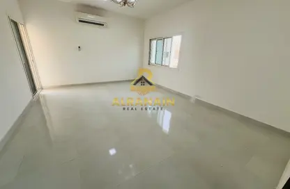 شقة - 3 غرف نوم - 3 حمامات للايجار في العامريه - الجيمي - العين