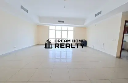 Apartment - 2 Bedrooms - 2 Bathrooms for rent in New Al Taawun Road - Al Taawun - Sharjah