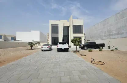 فيلا - 4 غرف نوم - 6 حمامات للايجار في العذبة - وادي العمردي - دبي