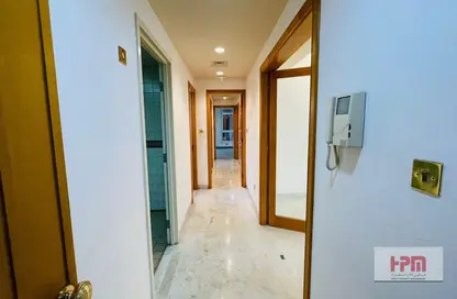 Apartment - 3 Bedrooms - 3 Bathrooms for rent in Khalifa Street - Abu Dhabi