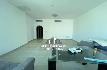 شقة - غرفة نوم - 2 حمامات للايجار في شارع التعاون - التعاون - الشارقة