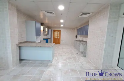 Apartment - 4 Bedrooms - 6 Bathrooms for rent in Gulf Tower A - Oud Metha - Bur Dubai - Dubai