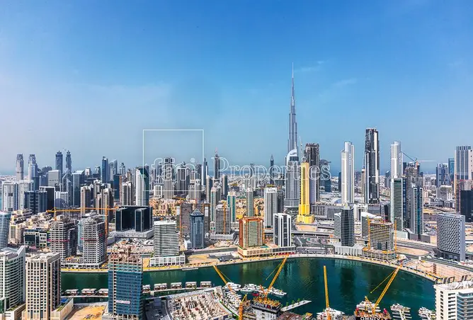 Apartment - 3 Bedrooms - 3 Bathrooms for sale in Tower B - DAMAC Towers by Paramount - Business Bay - Dubai