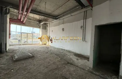 متجر - استوديو - 1 حمام للايجار في بن غاطي عنبر - قرية الجميرا سركل - دبي