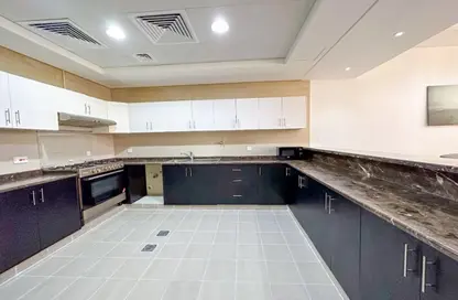 تاون هاوس - 4 غرف نوم - 4 حمامات للبيع في الفرجان - دبي