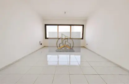 Apartment - 1 Bedroom - 2 Bathrooms for rent in Khalifa Residential Complex A - Tourist Club Area - Abu Dhabi