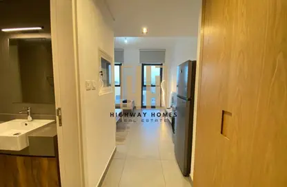 Apartment - Studio - 1 Bathroom for rent in Al Mamsha - Muwaileh - Sharjah