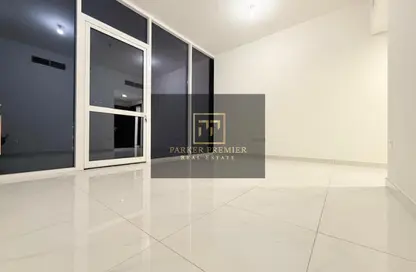 Apartment - 3 Bedrooms - 5 Bathrooms for rent in Al Zeina - Al Raha Beach - Abu Dhabi