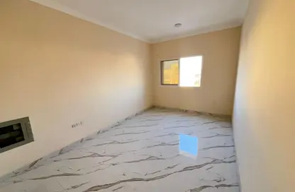 شقة - غرفة نوم - 2 حمامات للايجار في 2 المويهات - المويهات - عجمان