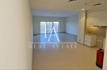 شقة - 2 غرف نوم - 3 حمامات للايجار في منزل أوربانا المكدس بلوك 45 - أوربانا 1 - اوربانا - اعمار الجنوبية - دبي الجنوب (مركز دبي العالمي) - دبي