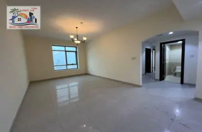Apartment - 2 Bedrooms - 2 Bathrooms for rent in Al Wahda Building - Al Majaz 2 - Al Majaz - Sharjah