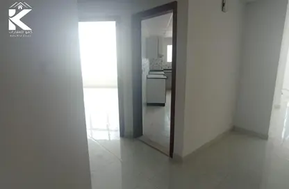 Apartment - 2 Bedrooms - 3 Bathrooms for rent in Al Rumailah building - Al Rumailah 2 - Al Rumaila - Ajman