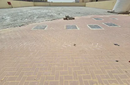 Warehouse - Studio - 1 Bathroom for rent in Al Sajaa Industrial - Al Sajaa - Sharjah