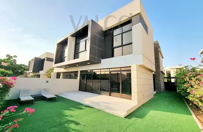 Villa - 3 Bedrooms - 5 Bathrooms for sale in Picadilly Green - DAMAC Hills - Dubai
